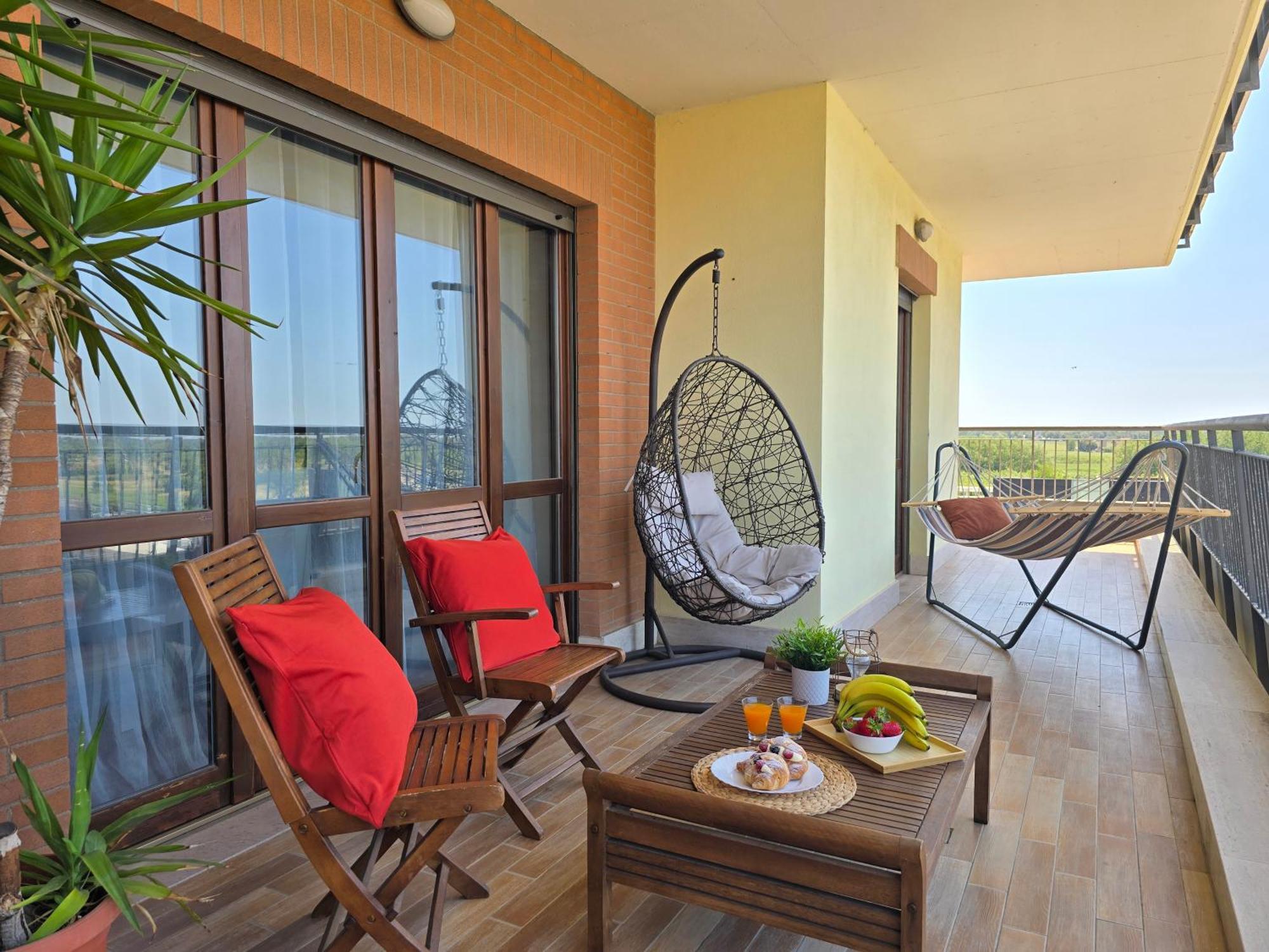 Golden Hour Apartment - Panoramic Terrace Fiumicino Exterior foto
